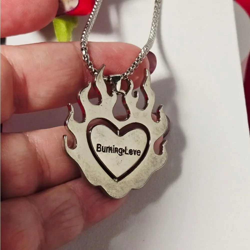 Men’s Burning Love Rotating Heart Pendant Necklace Stainless Steel 24